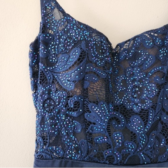 La Femme 29888 Scoop Laced A-Line Satin Embellished Evening Gown Navy Blue 4 NWT - Picture 6 of 10